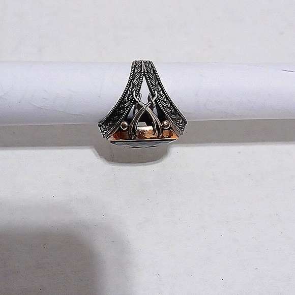 Dazzling Silver Ring, Size 8, with Black Zircon Stone - Picture 11 of 12